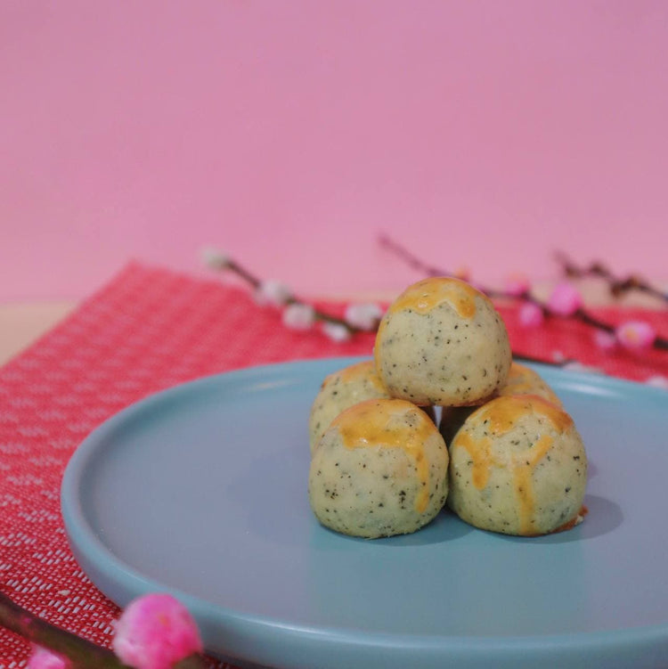 Earl grey Pineapple balls